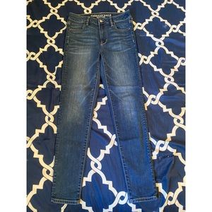 American Eagle High Waisted Jeans
